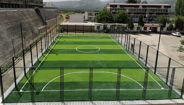 籠式足球場(chǎng)