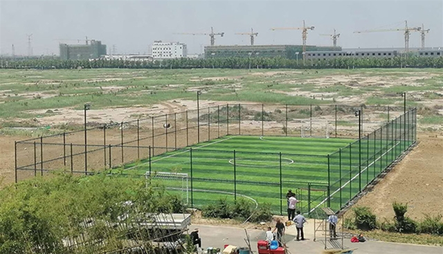 籠式足球場(chǎng)